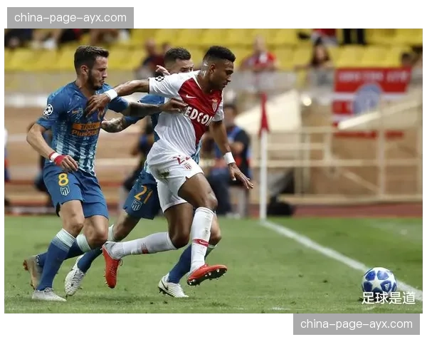 深度战术复盘：巴黎圣日耳曼如何利用宽度与快速转移击穿朗斯的密集防守