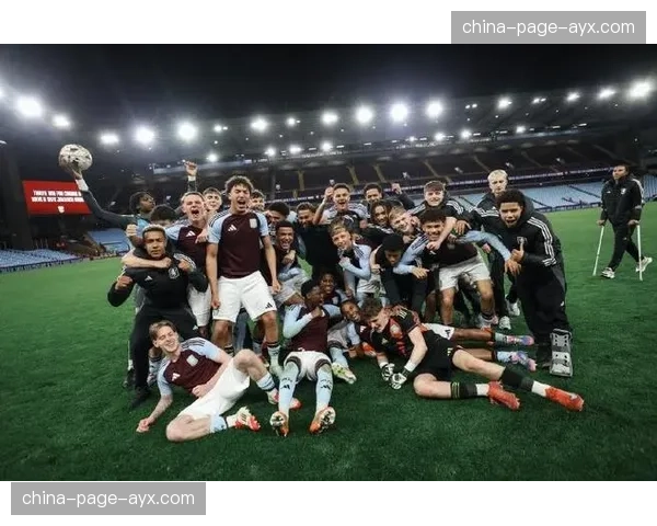英超U18联赛决赛落幕，曼城青年军3-2击败曼联夺冠
