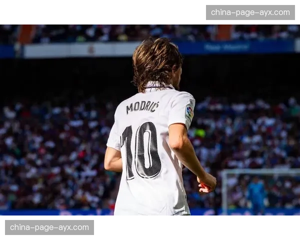 特写：38岁的莫德里奇，如何在30分钟内贡献4次关键拦截